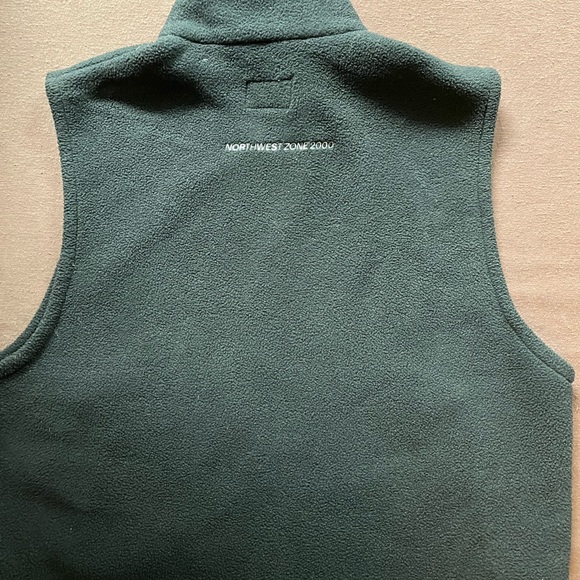 Starbucks Leadership Conference Vest - Picture 3 of 4